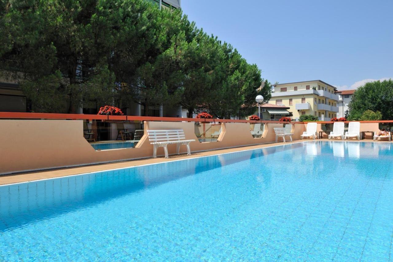 Hotel President Bibione Extérieur photo